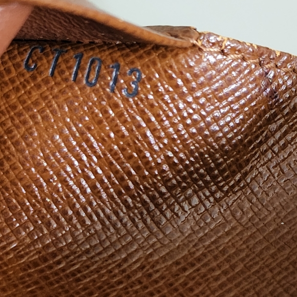 Louis Vuitton Monogram Porte Monnaie Tresor Canvas Wallet - Picture 8 of 8